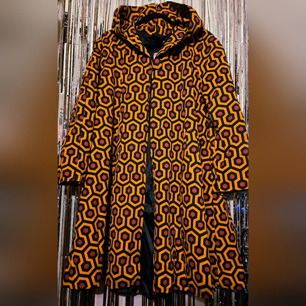 NWT PinUp Couture Hotel Hexagon Print Car Coat